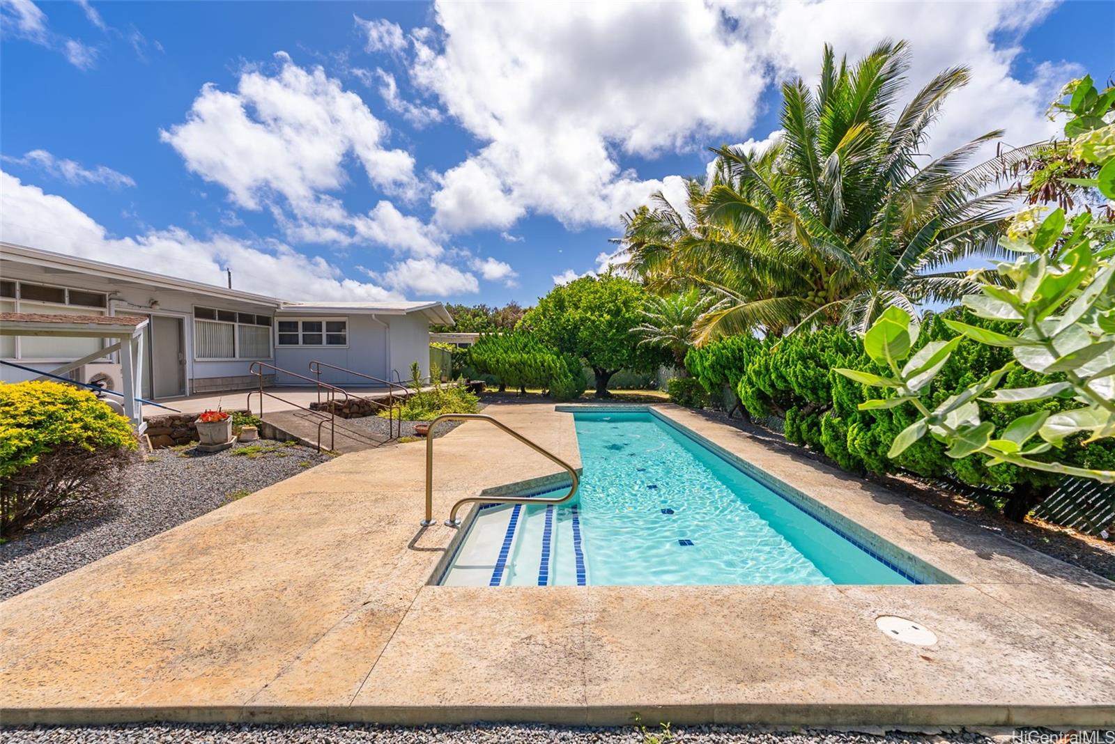 5531  Haleola Street Niu Valley, Diamond Head home - photo 18 of 25