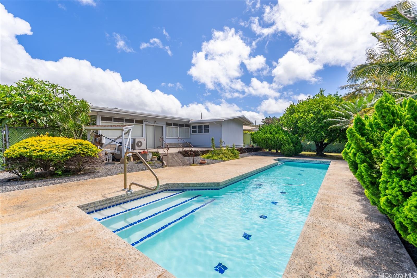 5531  Haleola Street Niu Valley, Diamond Head home - photo 19 of 25