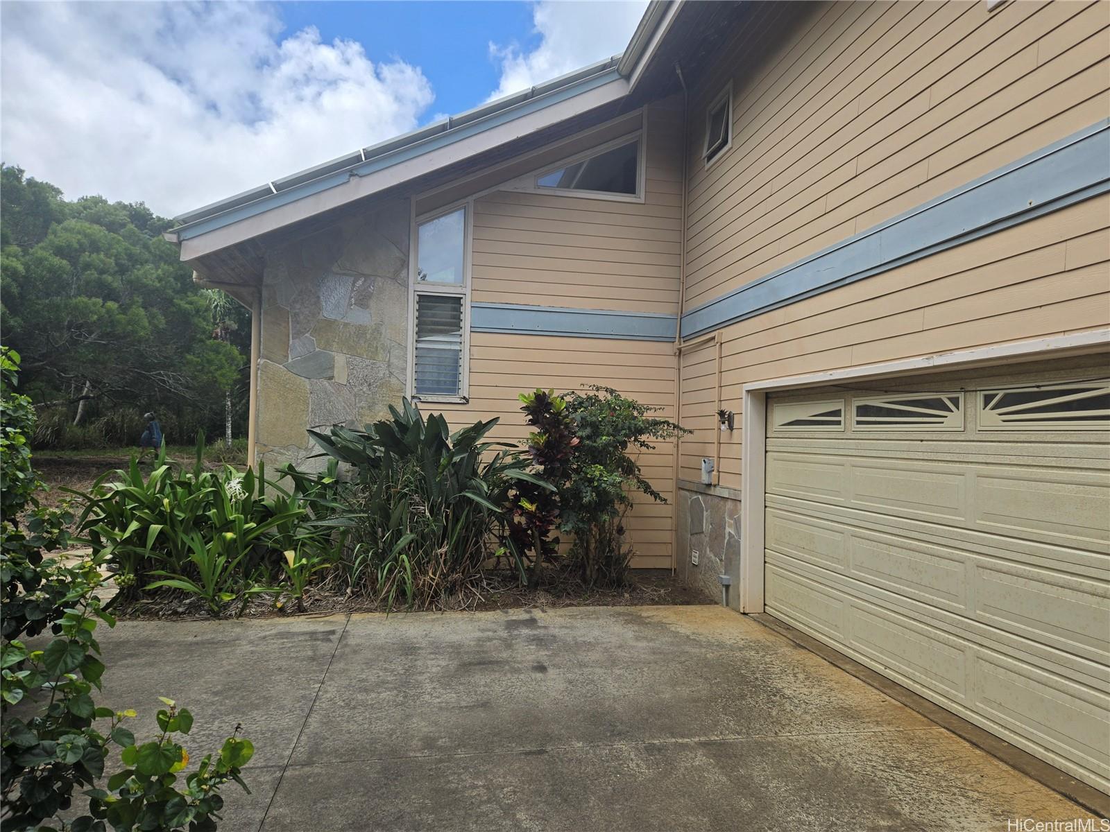 55-3327  Akoni Pule Hwy Kahei, North Kohala home - photo 2 of 10