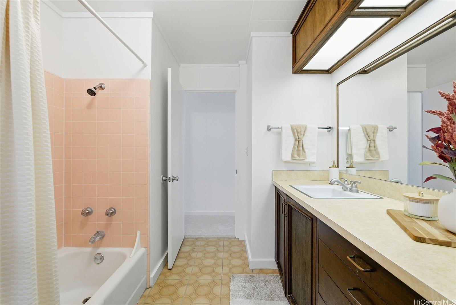 554  Ulukanu Street Olomana, Kailua home - photo 18 of 24