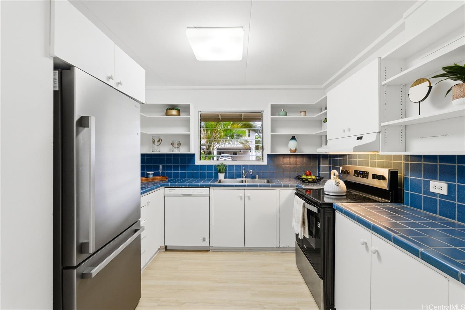 554  Ulukanu Street Olomana, Kailua home - photo 10 of 24