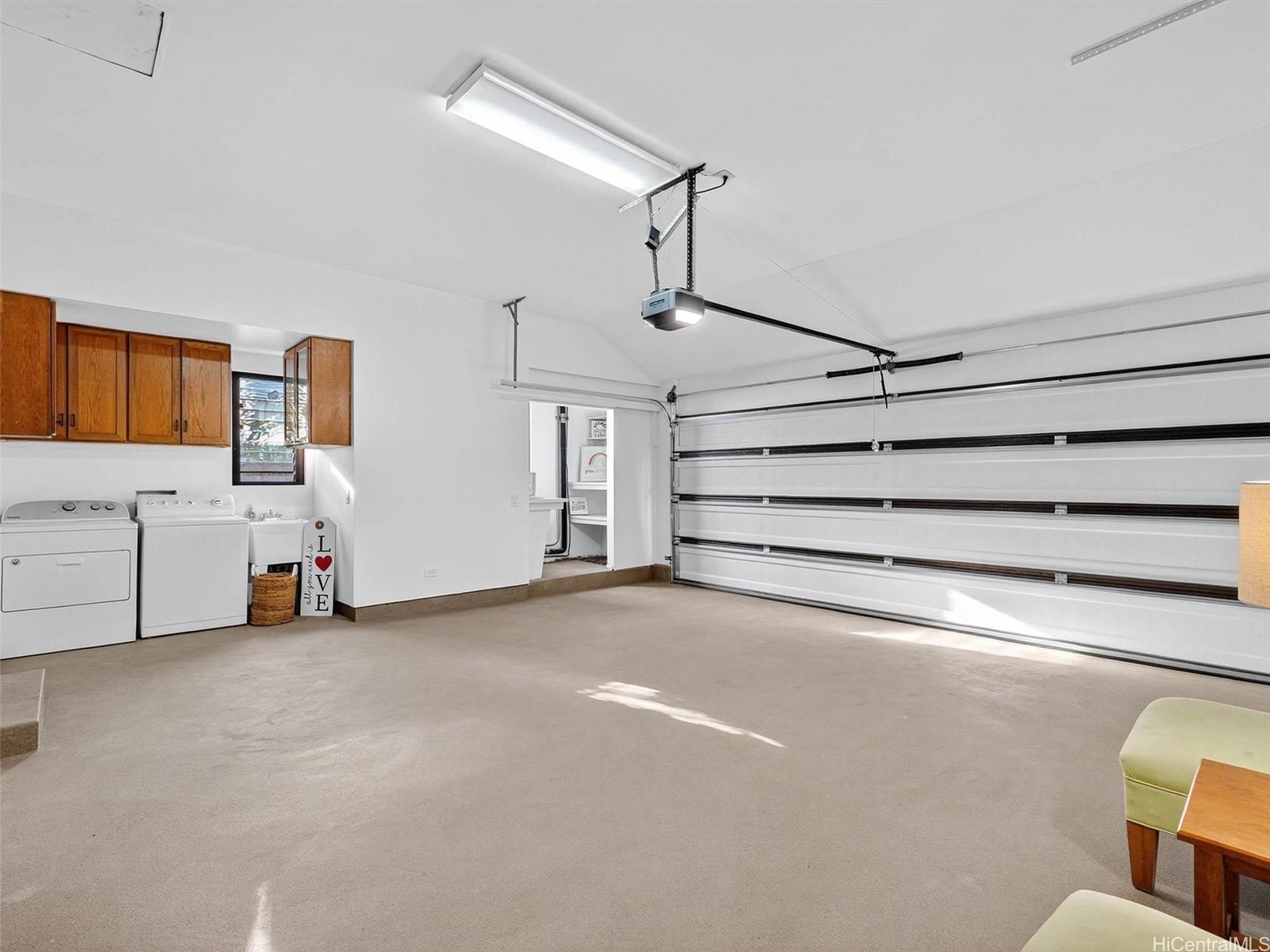 5543  Kalanianaole Hwy Niu Beach, Diamond Head home - photo 22 of 24