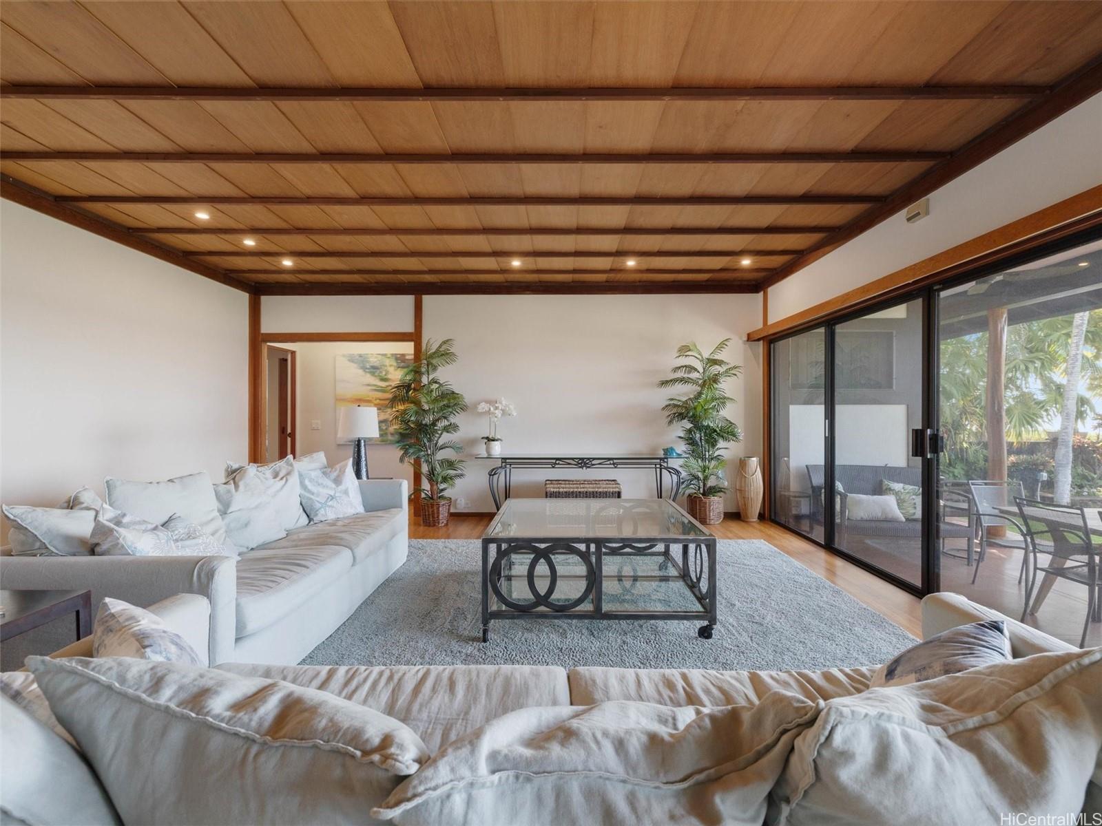 5543  Kalanianaole Hwy Niu Beach, Diamond Head home - photo 8 of 24