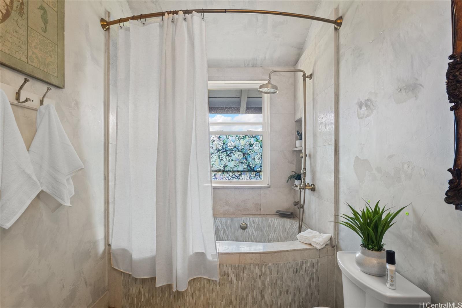 55-497  Kamehameha Hwy Laie, North Shore home - photo 5 of 24