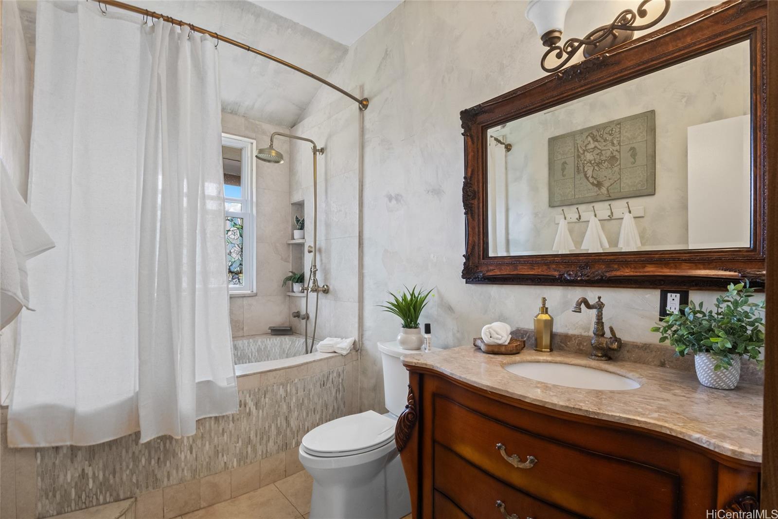 55-497  Kamehameha Hwy Laie, North Shore home - photo 6 of 24