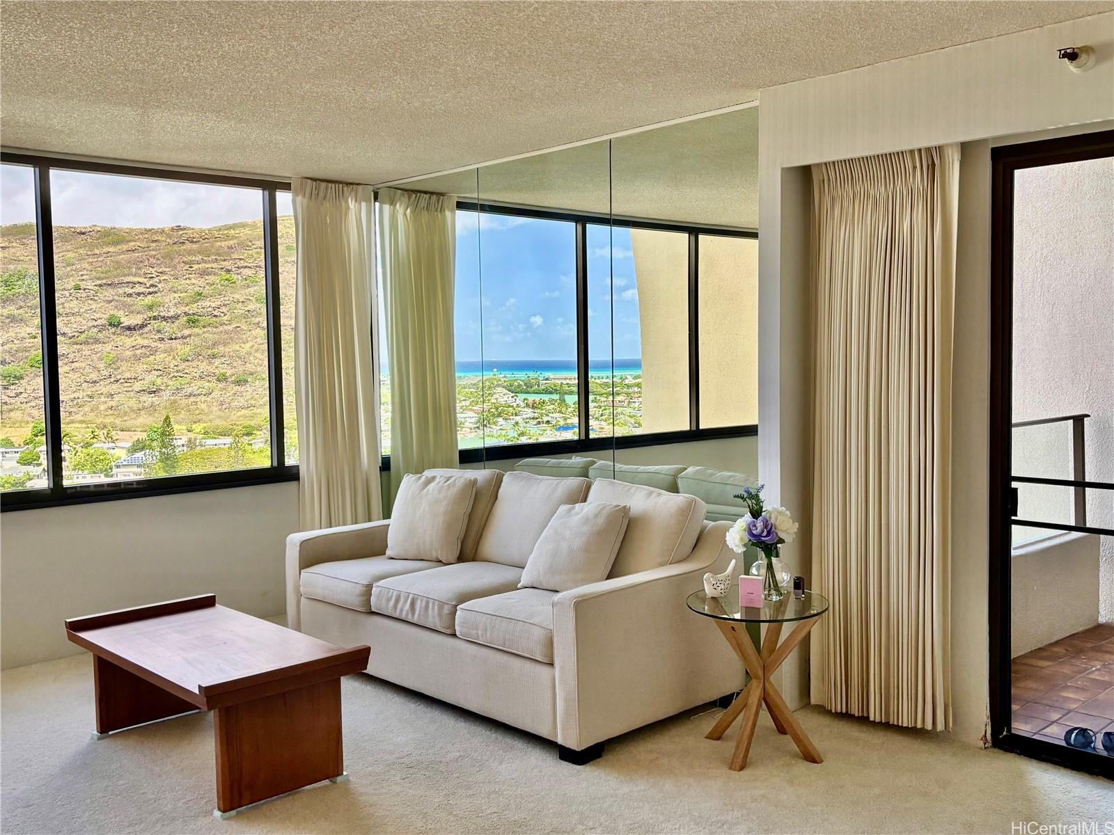 Commodore condo # 12D, Honolulu, Hawaii - photo 2 of 23