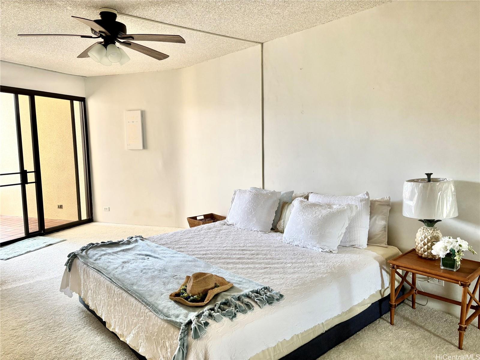 Commodore condo # 12D, Honolulu, Hawaii - photo 3 of 23