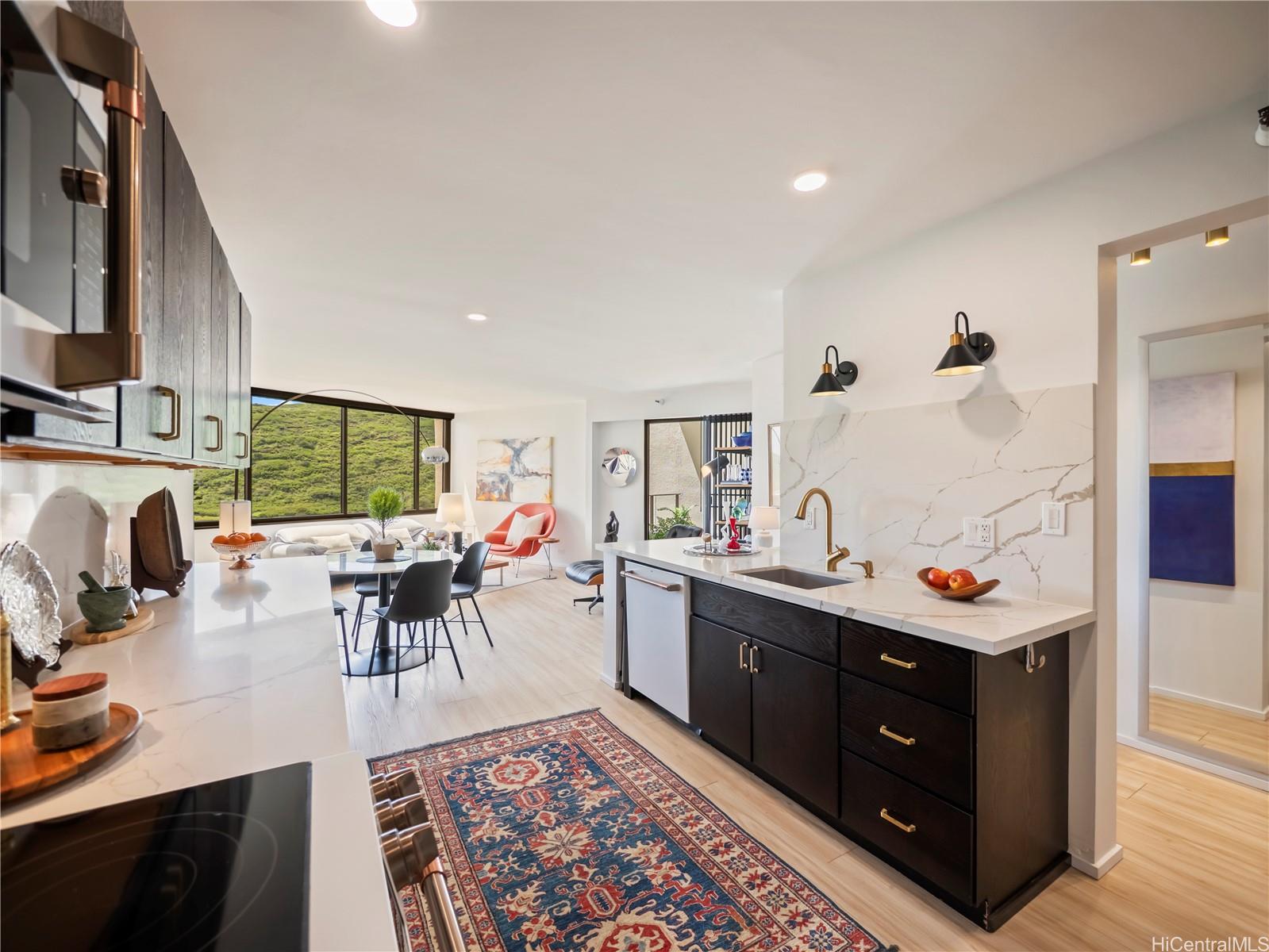 Commodore condo # 12E, Honolulu, Hawaii - photo 3 of 25