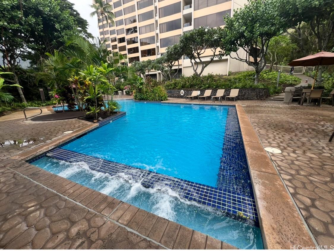 Commodore condo # 14C, Honolulu, Hawaii - photo 18 of 22