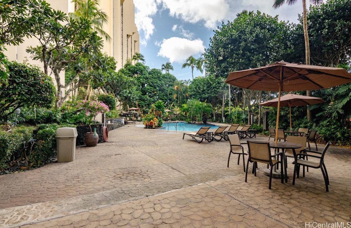 Commodore condo # 14C, Honolulu, Hawaii - photo 3 of 22