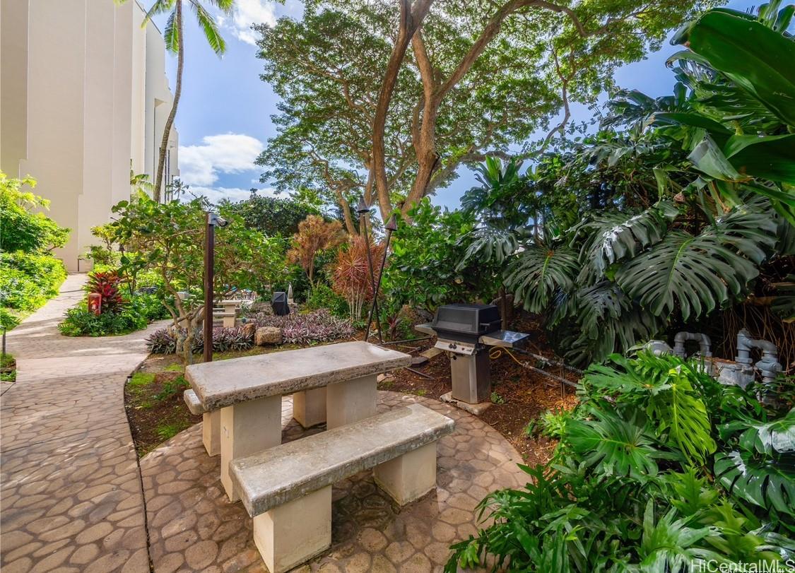 Commodore condo # 14C, Honolulu, Hawaii - photo 21 of 22