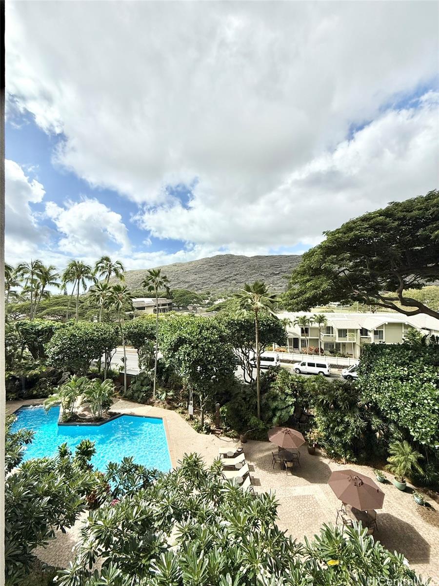 555 Hahaione St Honolulu - Rental - photo 21 of 25