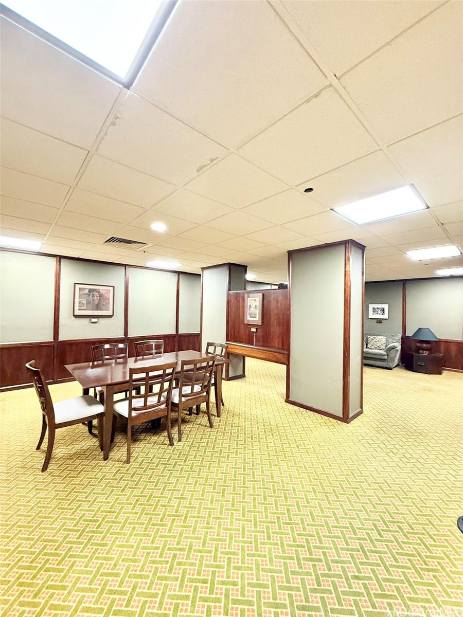 555 Hahaione St Honolulu - Rental - photo 22 of 25