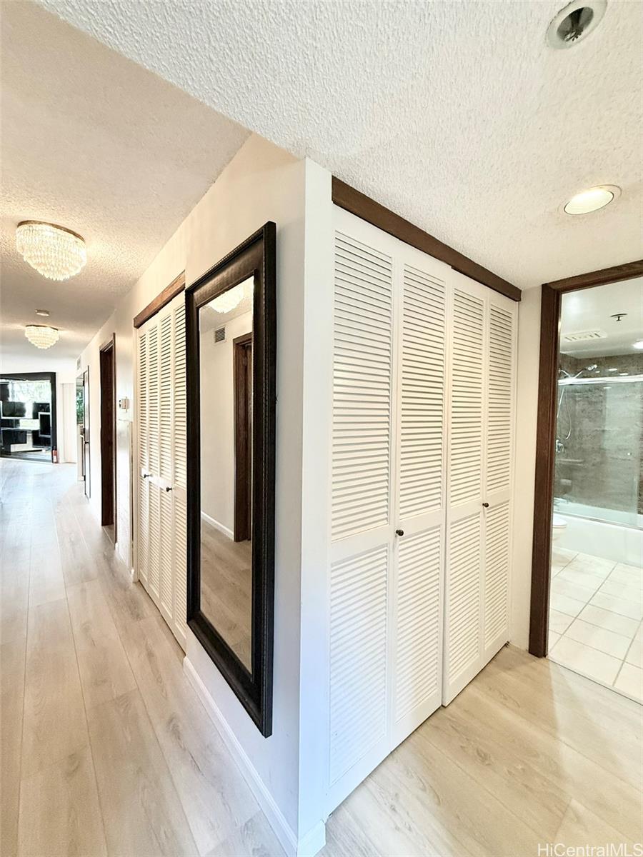 555 Hahaione St Honolulu - Rental - photo 6 of 25