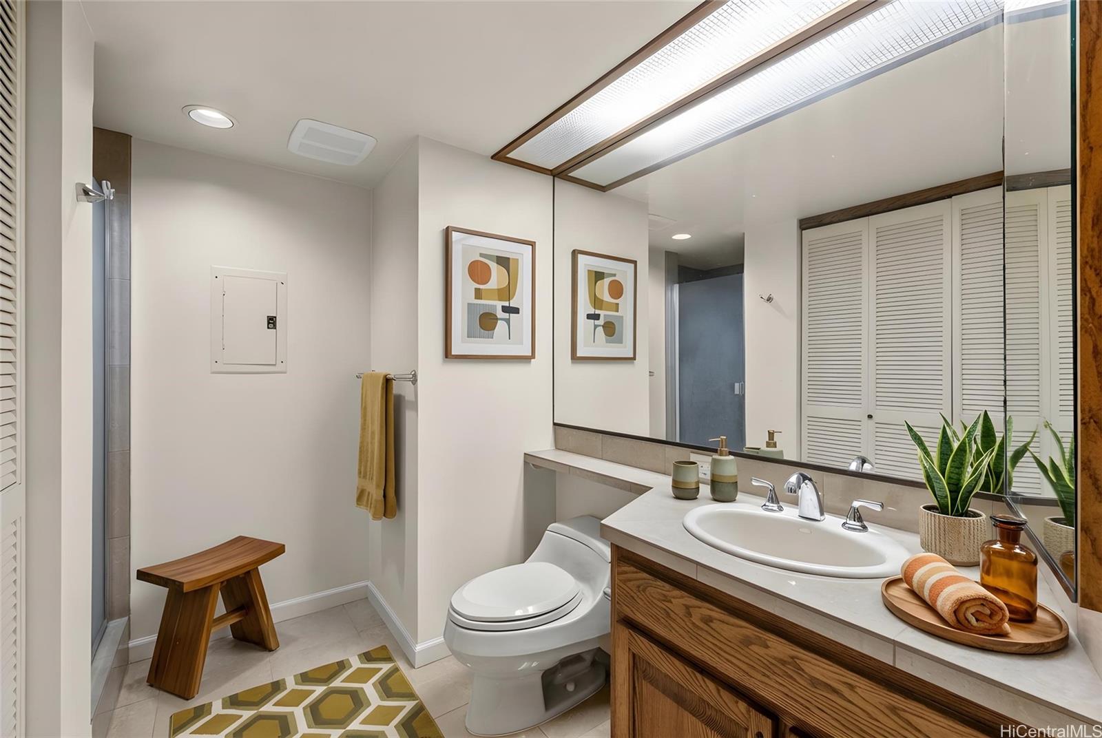 Commodore condo # 3E, Honolulu, Hawaii - photo 3 of 23