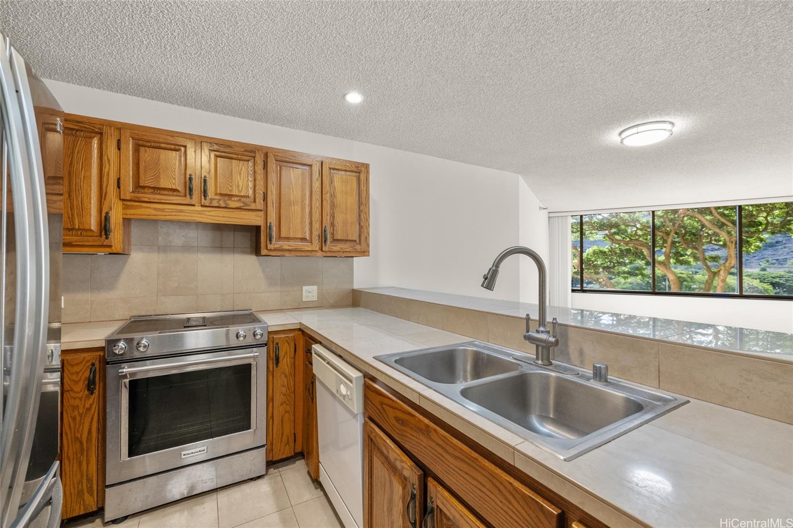 Commodore condo # 3E, Honolulu, Hawaii - photo 7 of 25