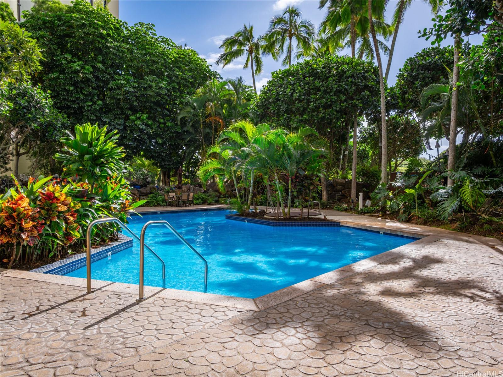 Commodore condo # 5C, Honolulu, Hawaii - photo 17 of 25