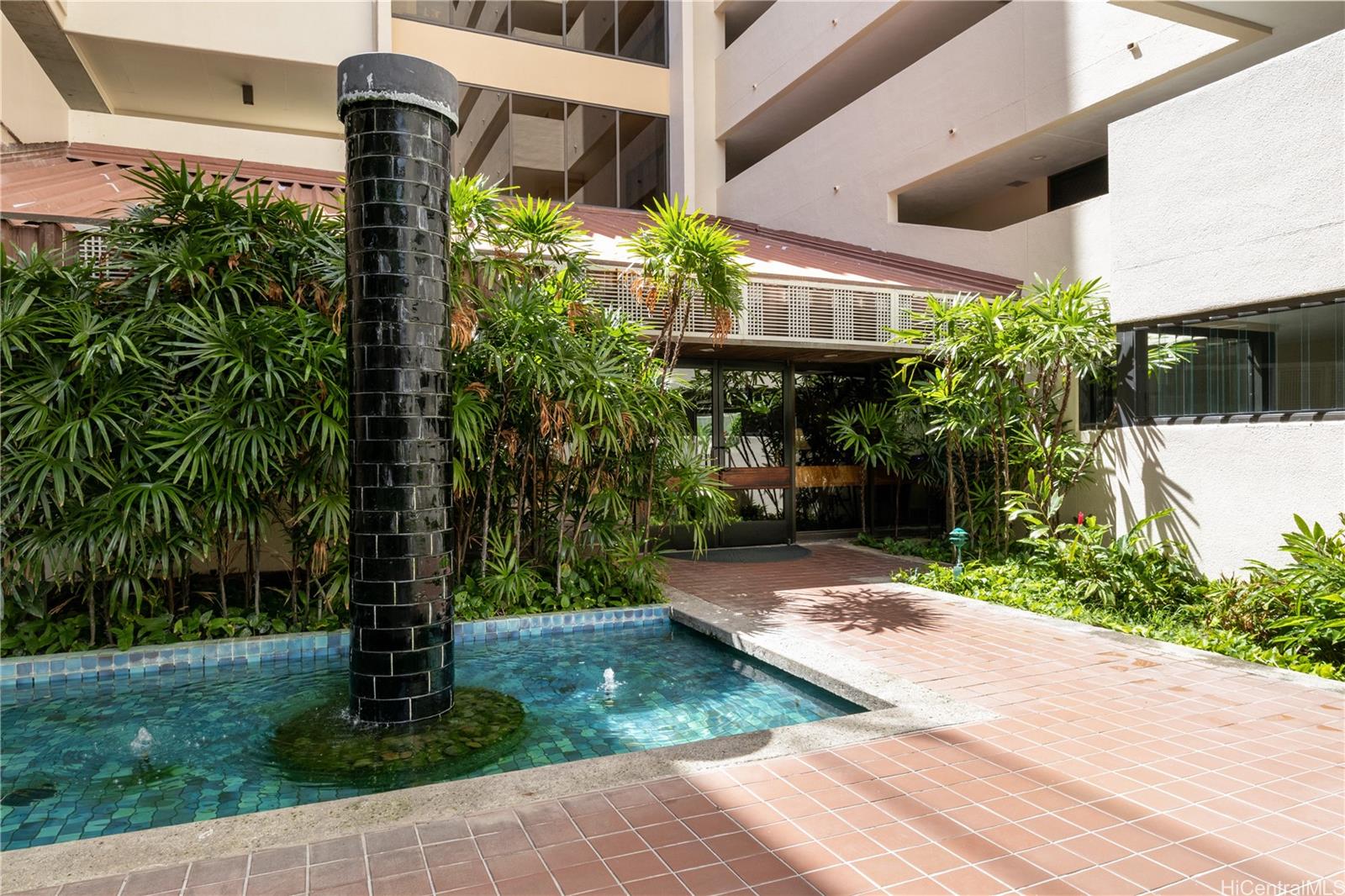 Commodore condo # 5E, Honolulu, Hawaii - photo 19 of 22