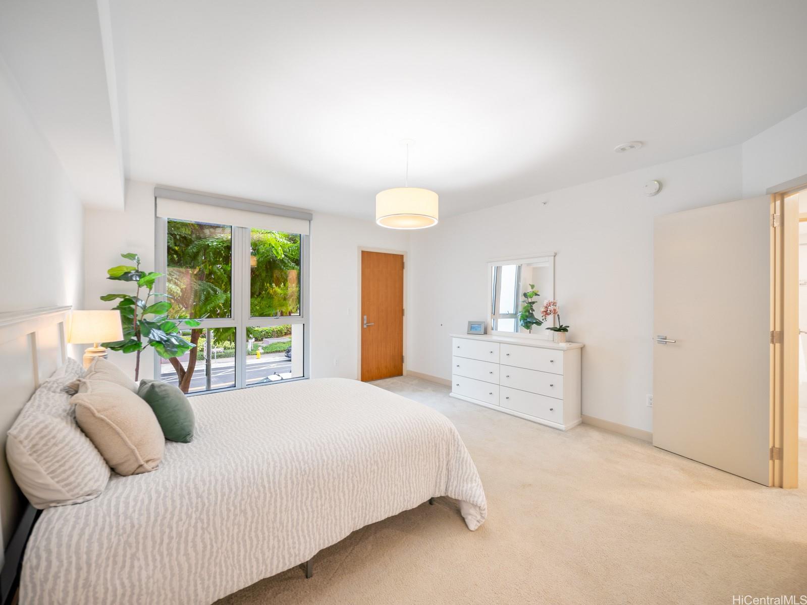 Keauhou Place condo # 111, Honolulu, Hawaii - photo 6 of 25