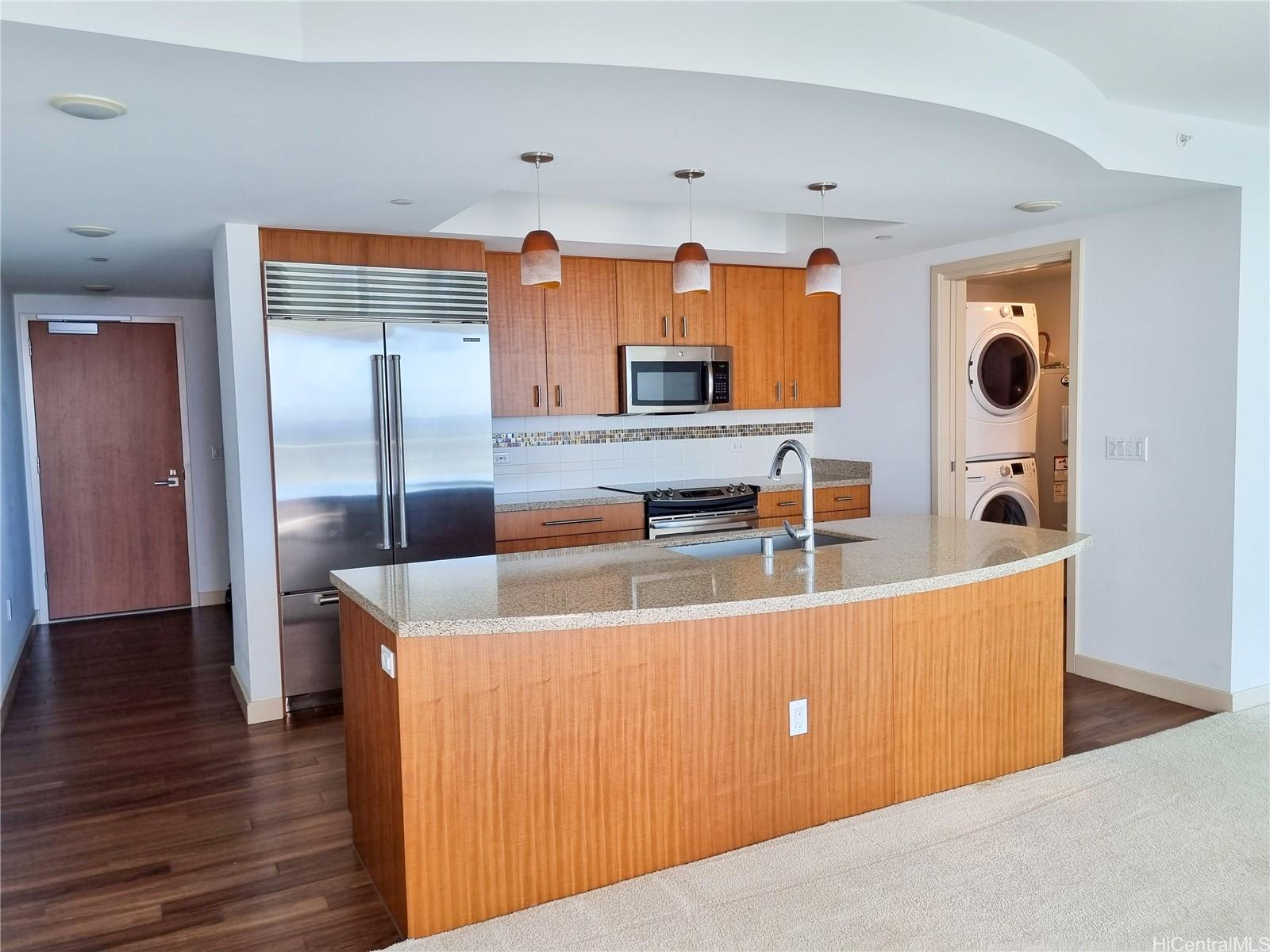 Keauhou Place condo # 1305, Honolulu, Hawaii - photo 4 of 25
