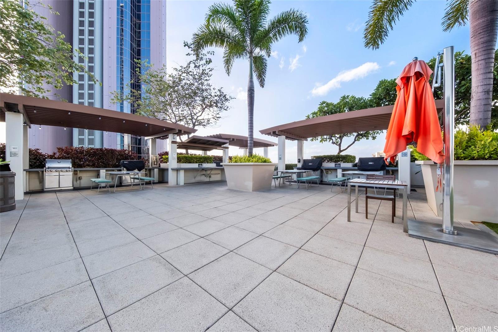 Keauhou Place condo # 1401, Honolulu, Hawaii - photo 19 of 25