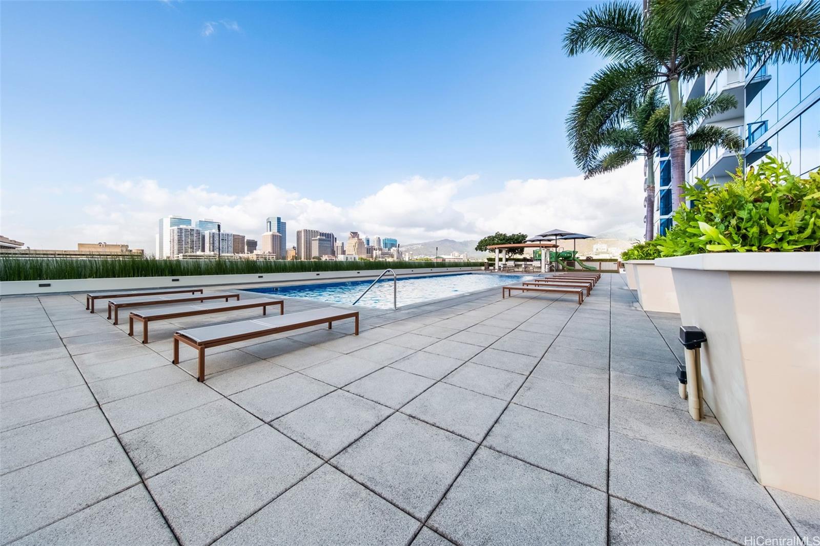 Keauhou Place condo # 1401, Honolulu, Hawaii - photo 20 of 25