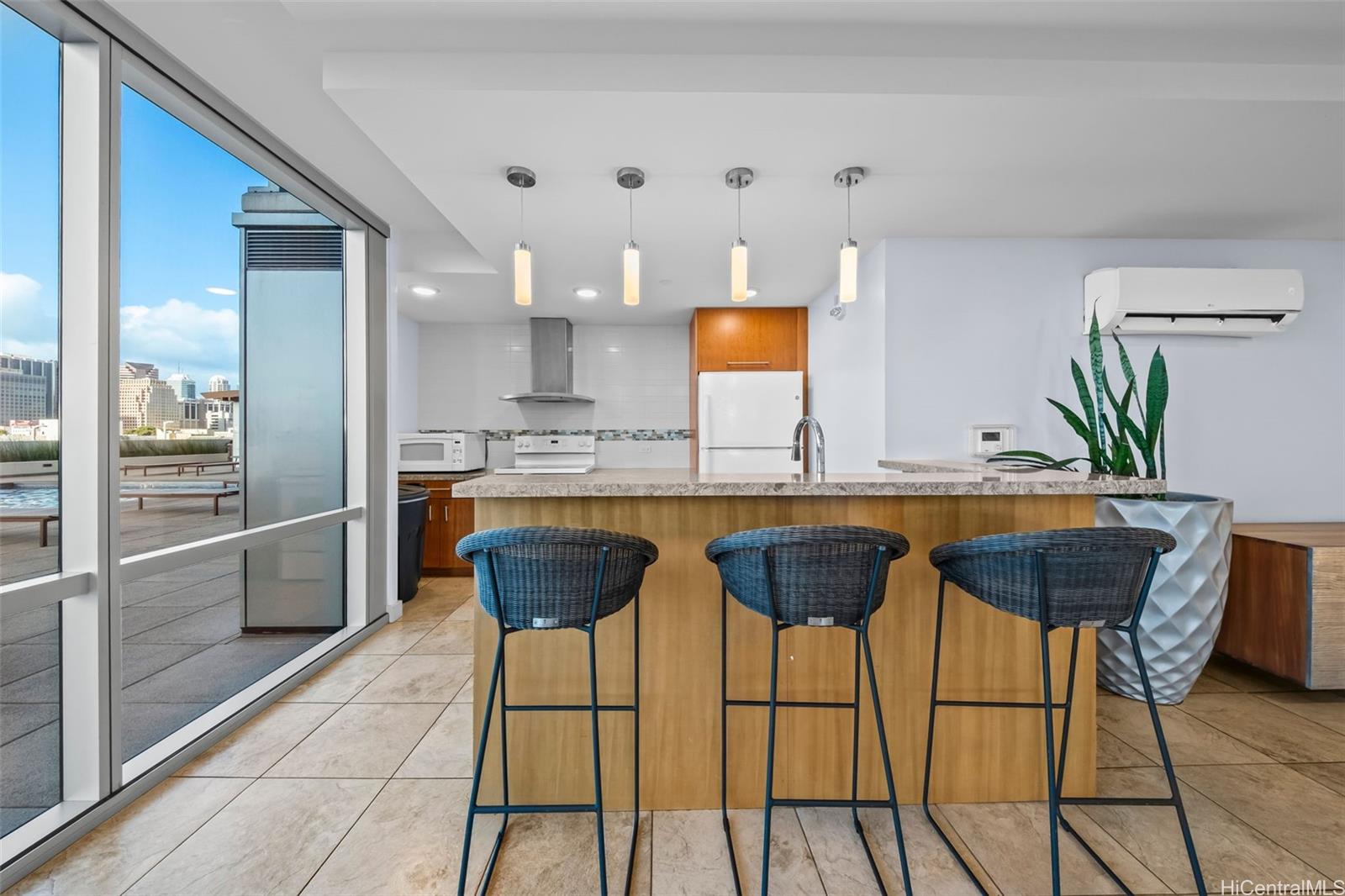 Keauhou Place condo # 1401, Honolulu, Hawaii - photo 23 of 25