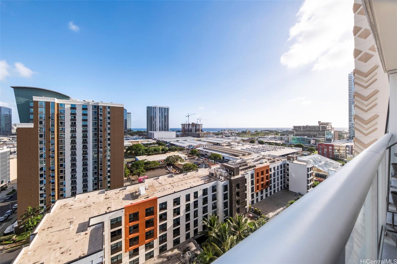 Keauhou Place condo # 1401, Honolulu, Hawaii - photo 8 of 25