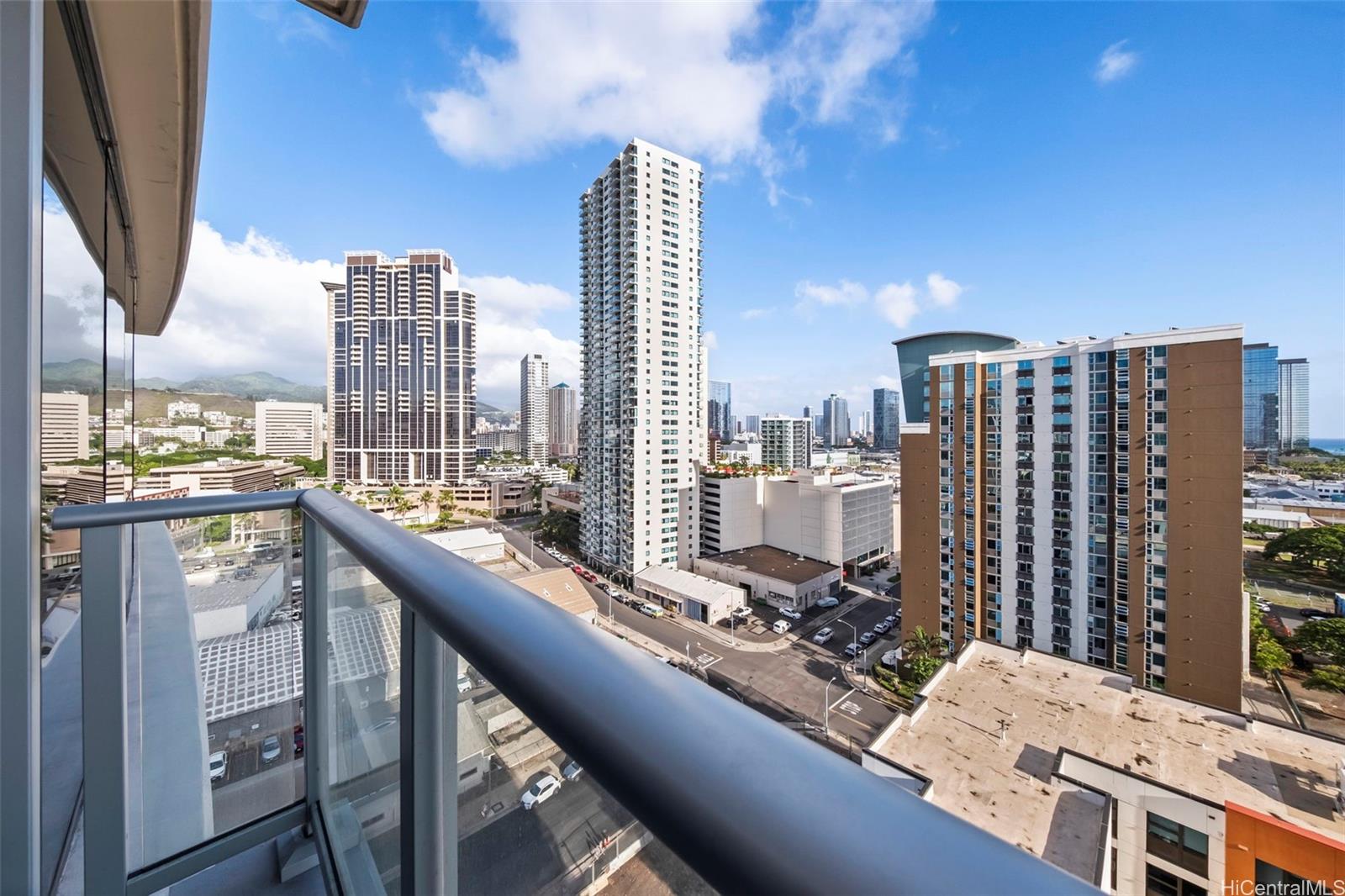 Keauhou Place condo # 1401, Honolulu, Hawaii - photo 9 of 25
