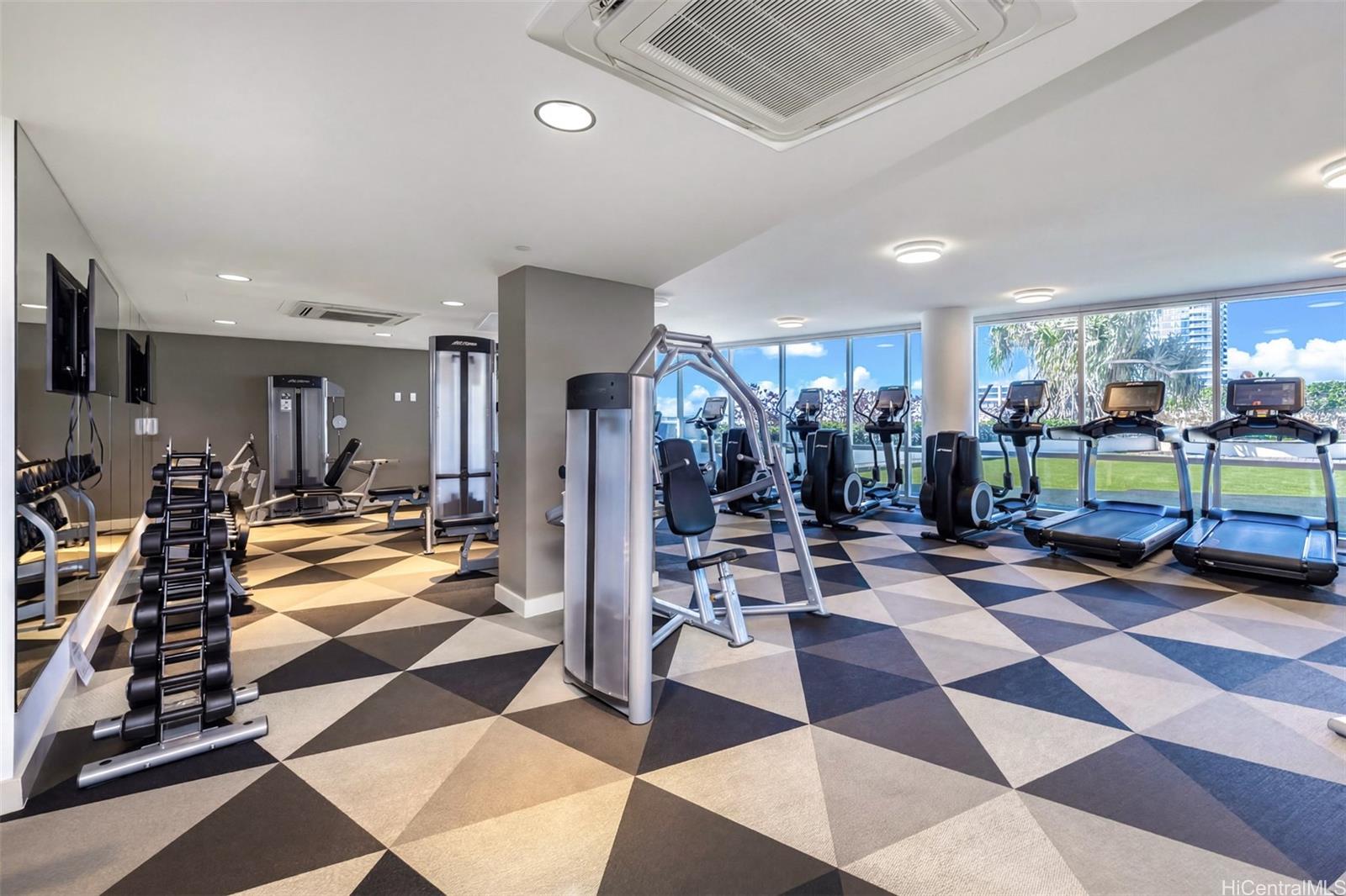 Keauhou Place condo # 1811, Honolulu, Hawaii - photo 16 of 20