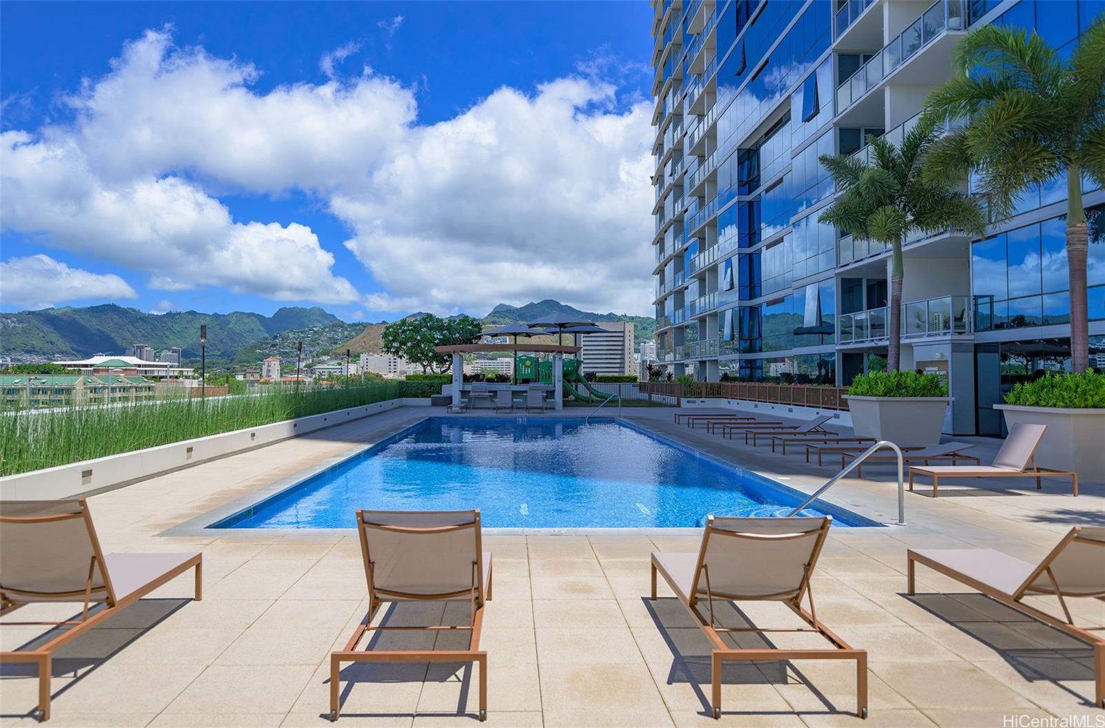 Keauhou Place condo # 2004, Honolulu, Hawaii - photo 19 of 25