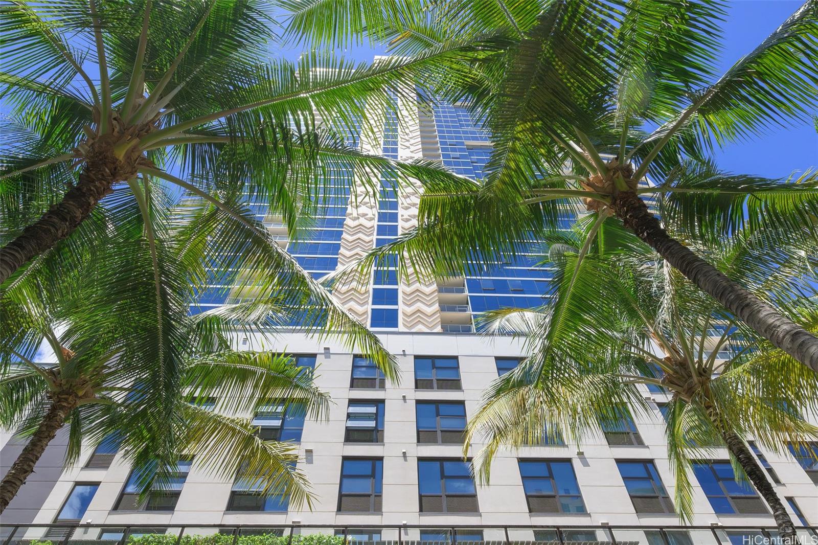 Keauhou Place condo # 2004, Honolulu, Hawaii - photo 24 of 25