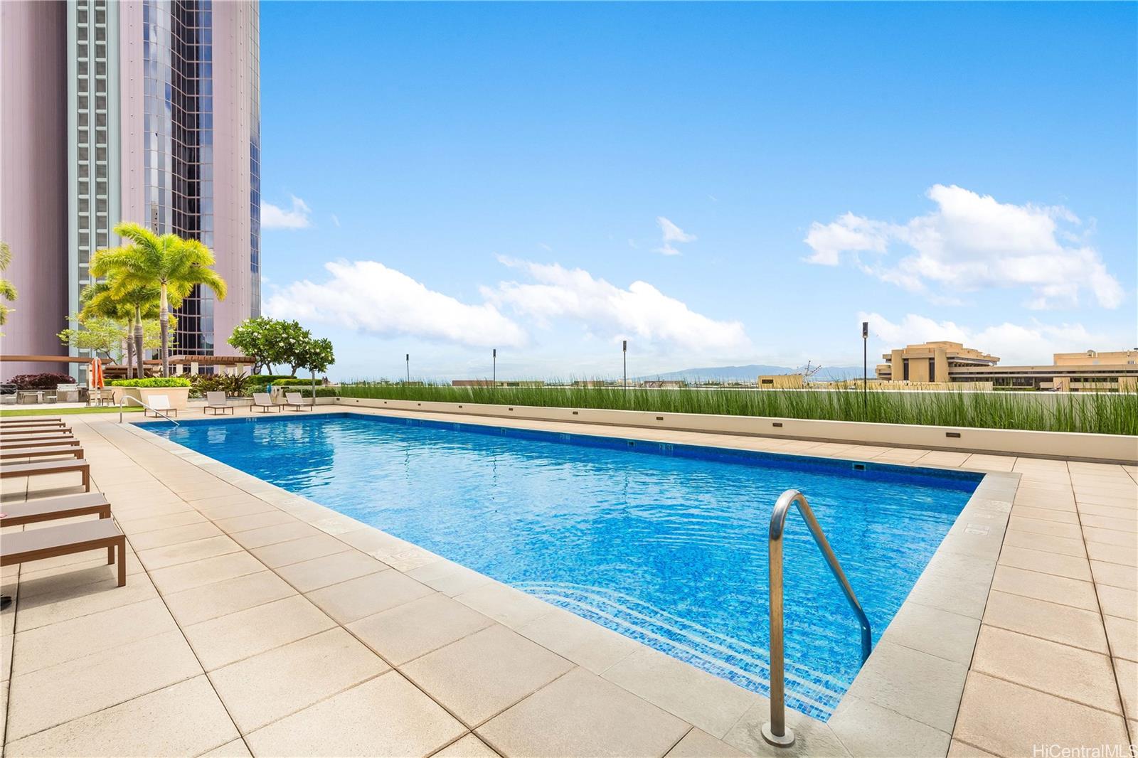 Keauhou Place condo # 2006, Honolulu, Hawaii - photo 17 of 22