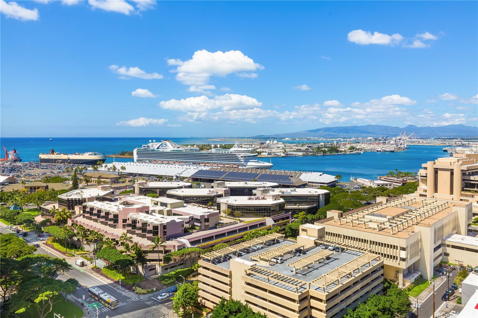 Keauhou Place condo # 2211, Honolulu, Hawaii - photo 13 of 25