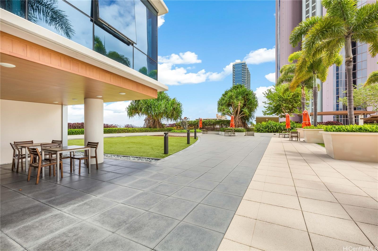 Keauhou Place condo # 2211, Honolulu, Hawaii - photo 20 of 25