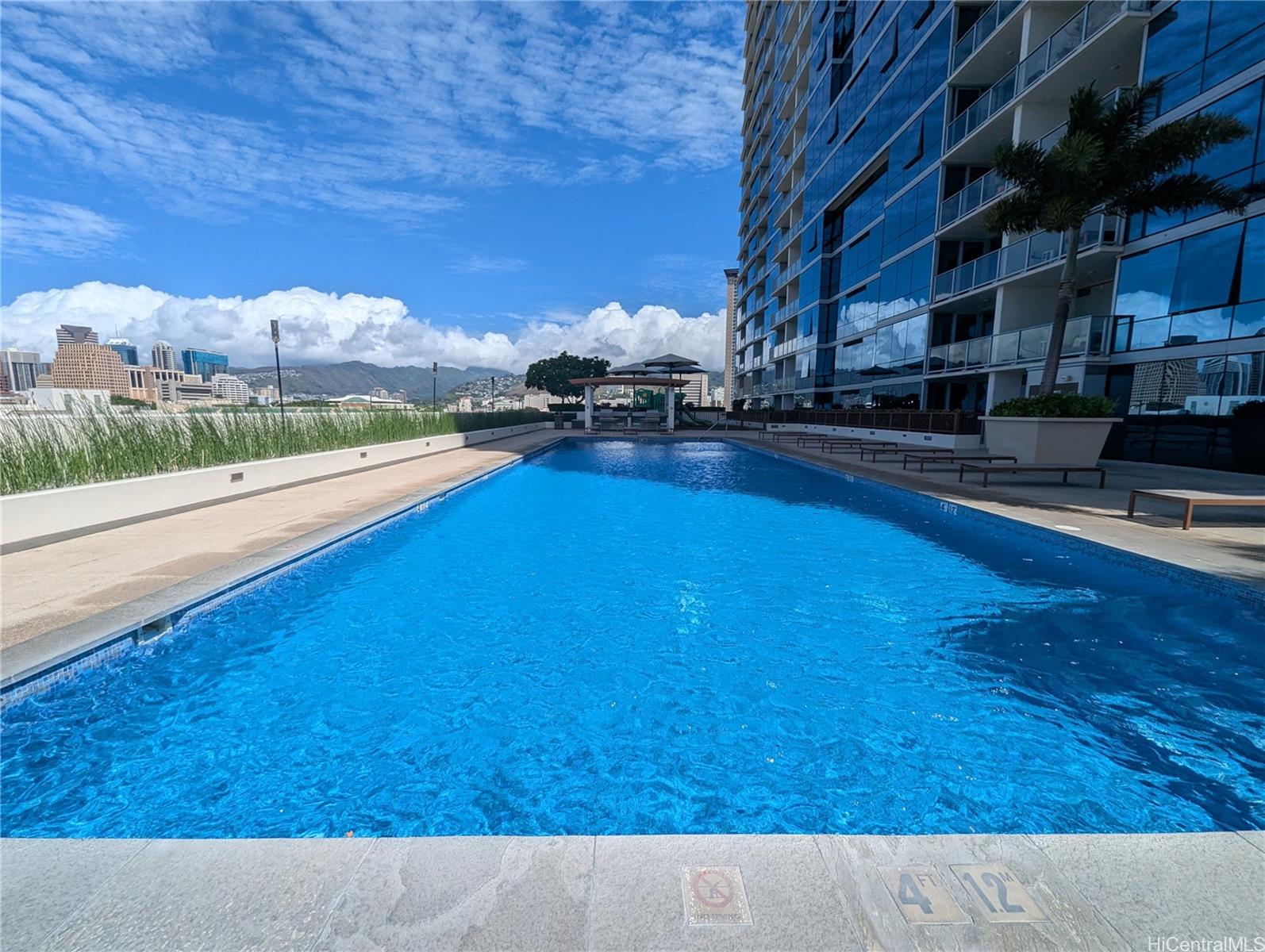 Keauhou Place condo # 2411, Honolulu, Hawaii - photo 14 of 24