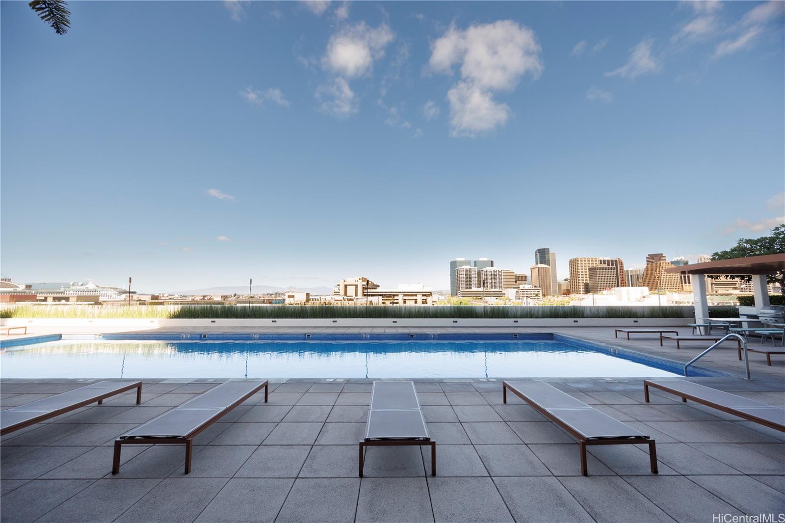 Keauhou Place condo # 2411, Honolulu, Hawaii - photo 15 of 24