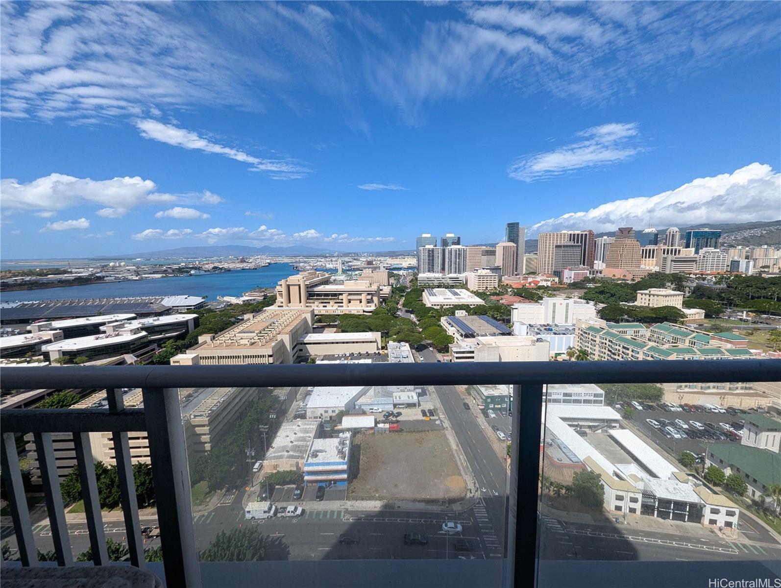 Keauhou Place condo # 2411, Honolulu, Hawaii - photo 7 of 21