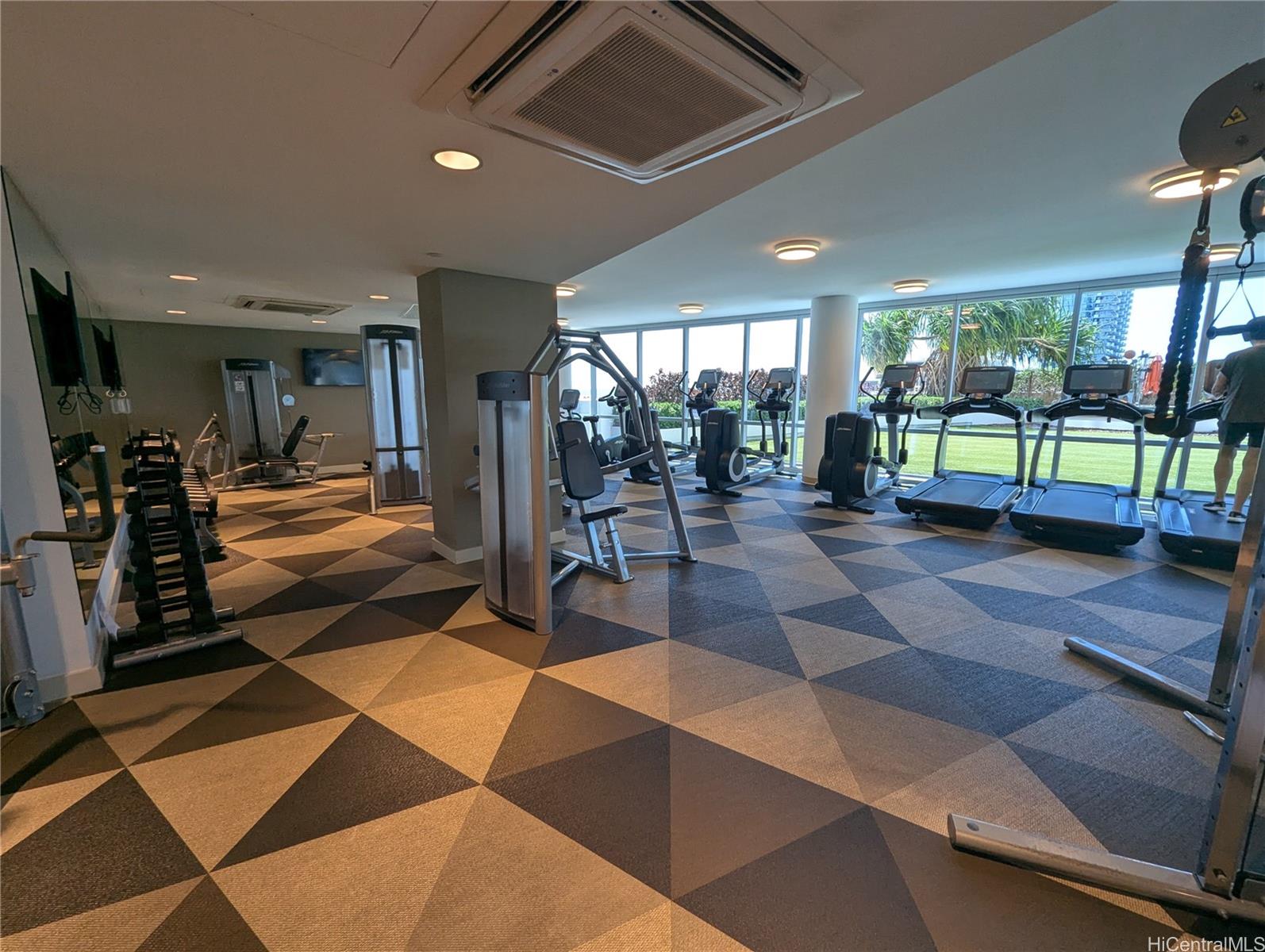 Keauhou Place condo # 2411, Honolulu, Hawaii - photo 10 of 21