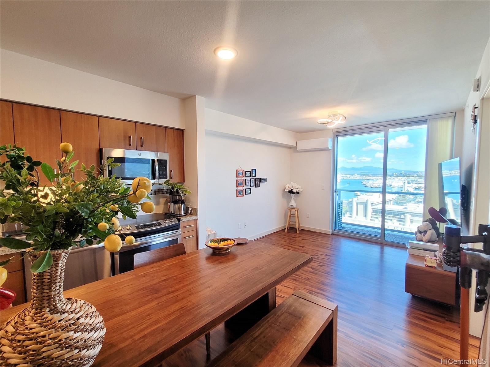 Keauhou Place 2811, 555 South Street, Honolulu Kakaako condo