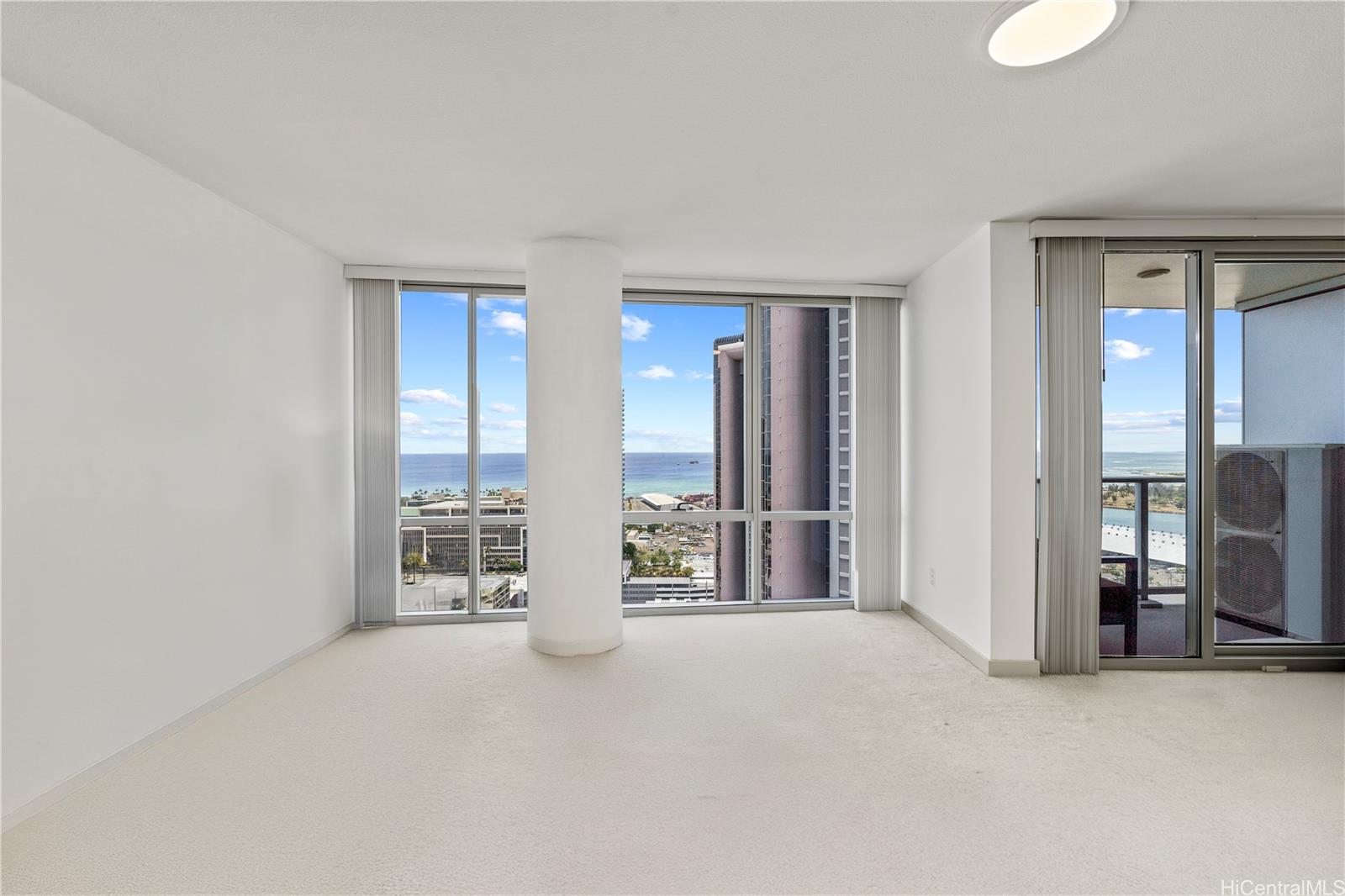 Keauhou Place condo # 2905, Honolulu, Hawaii - photo 4 of 22