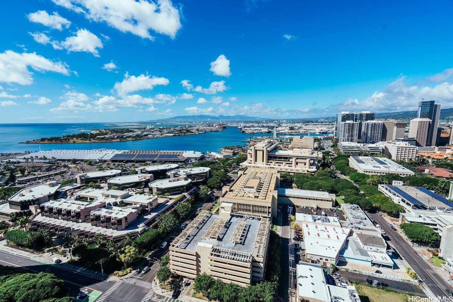 555 South Street Honolulu - Rental - photo 3 of 15