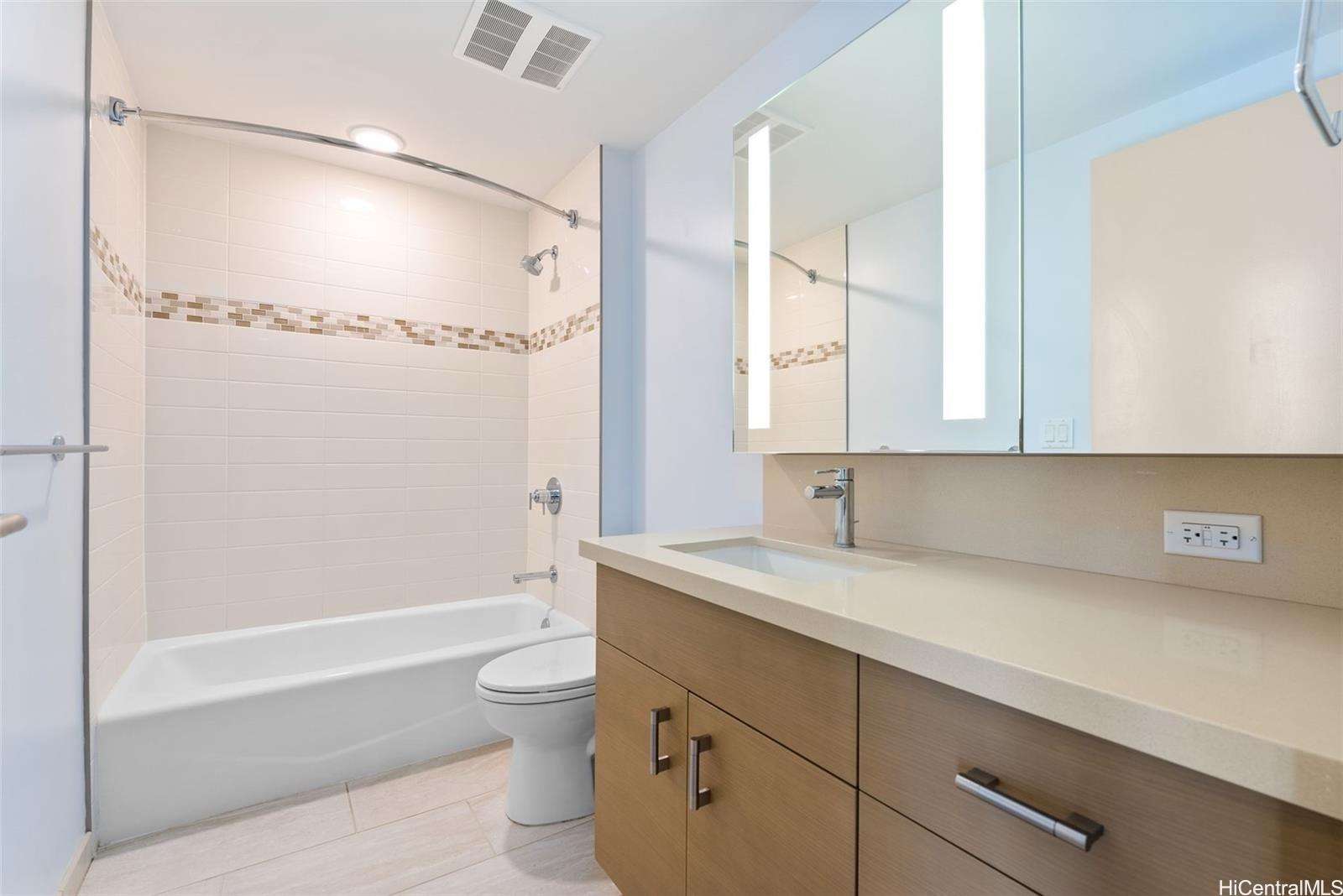 Keauhou Place condo # 3409, Honolulu, Hawaii - photo 13 of 23