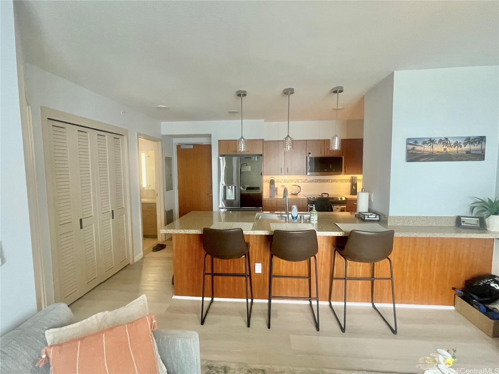 Keauhou Place condo # 3409, Honolulu, Hawaii - photo 4 of 23