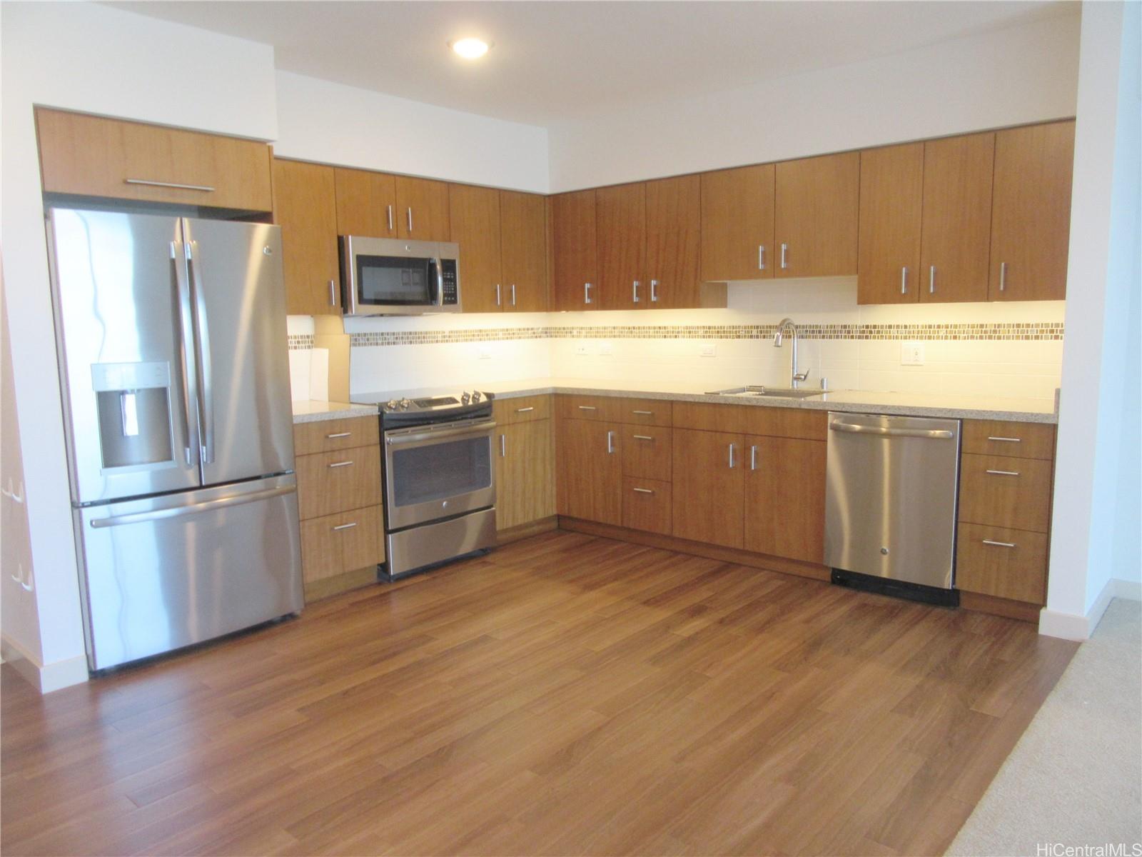 555 South St Honolulu - Rental - photo 3 of 25