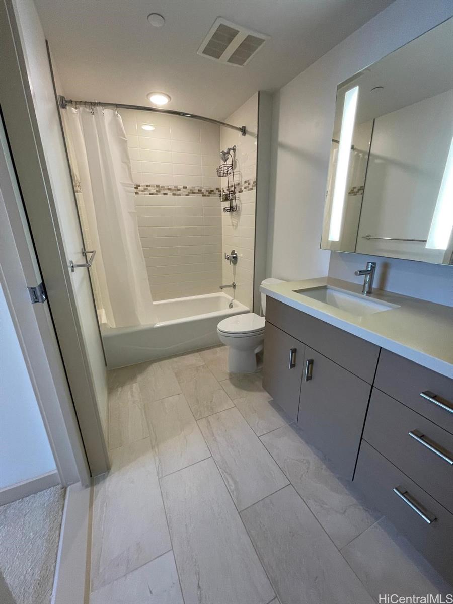 Keauhou Place condo # 3902, Honolulu, Hawaii - photo 13 of 22