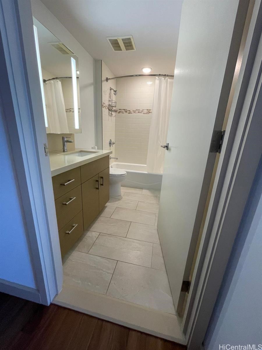 Keauhou Place condo # 3902, Honolulu, Hawaii - photo 16 of 22