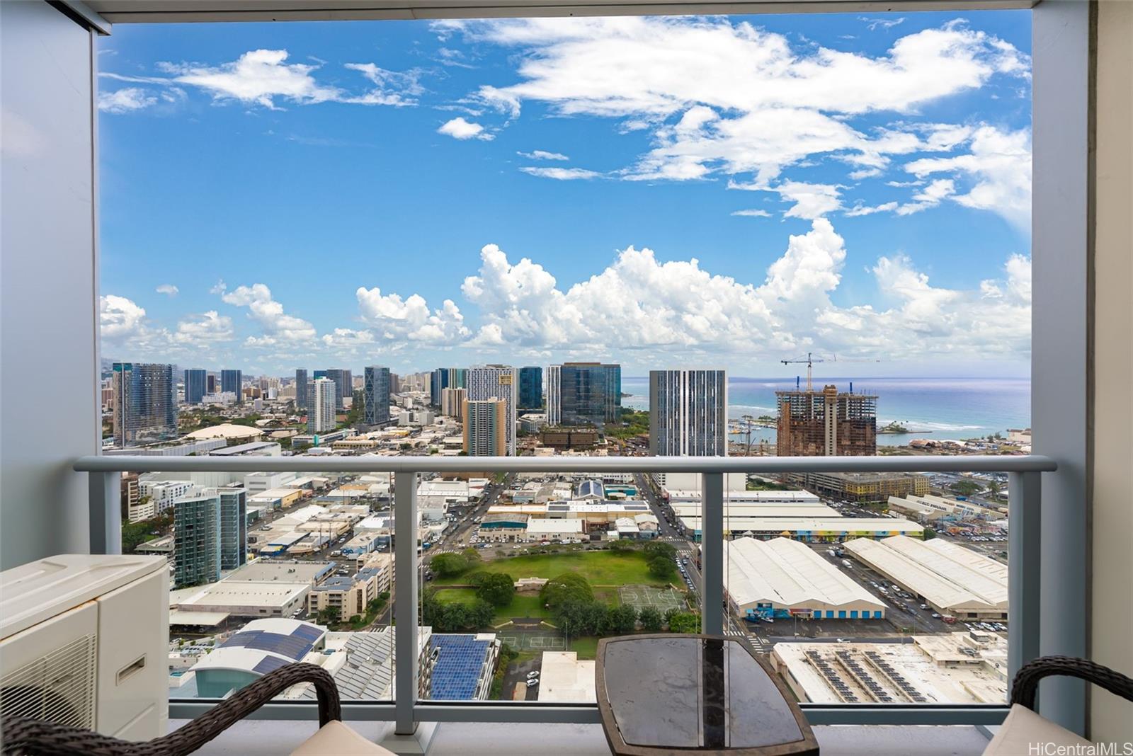 Keauhou Place condo # 4004, Honolulu, Hawaii - photo 11 of 24