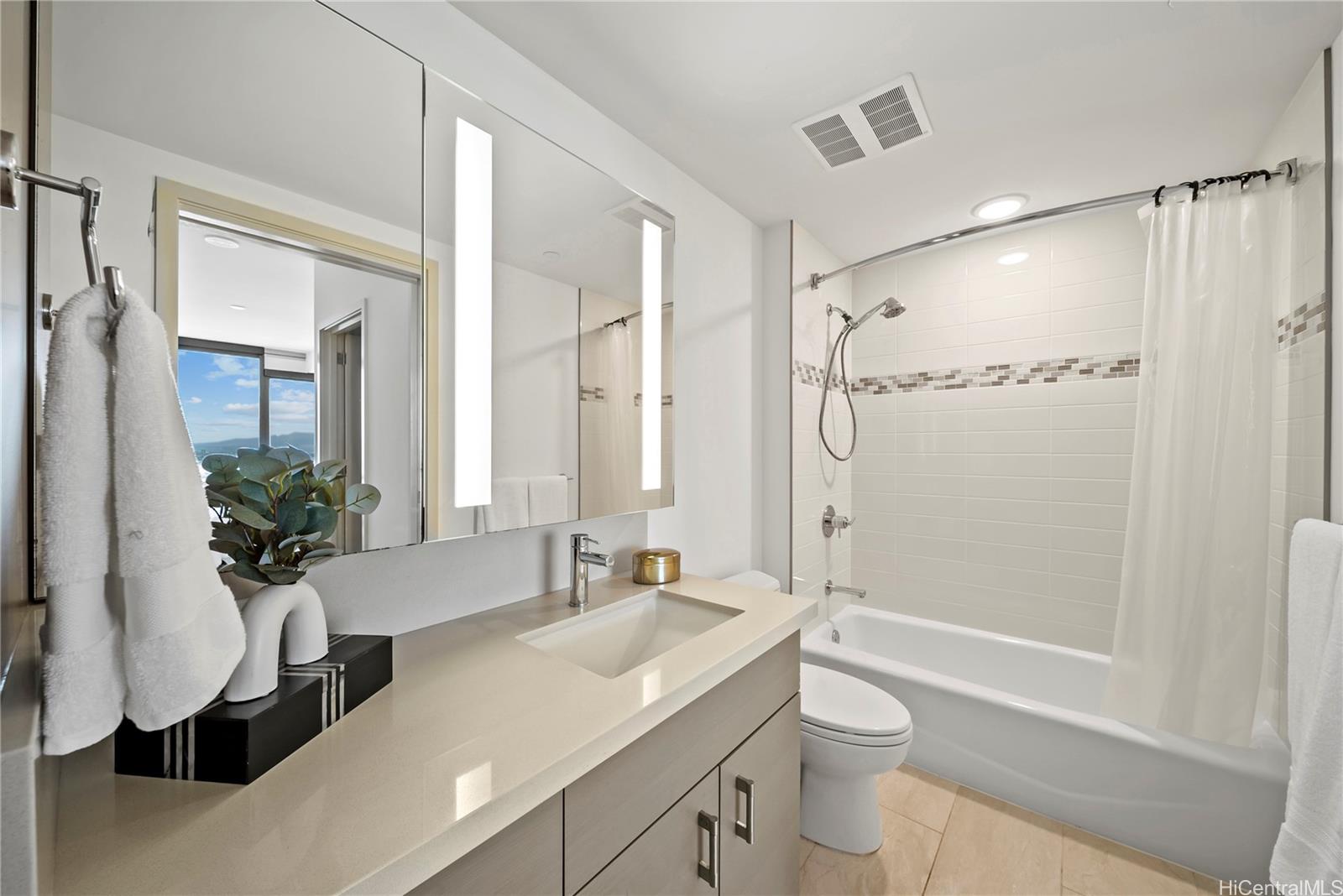 Keauhou Place condo # 4108, Honolulu, Hawaii - photo 16 of 25