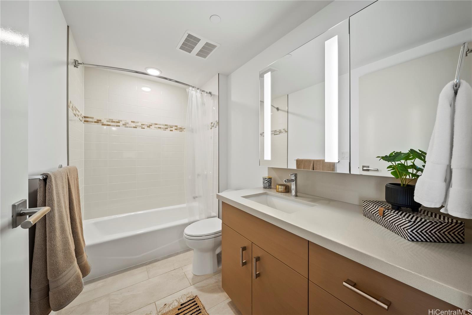 Keauhou Place condo # 4108, Honolulu, Hawaii - photo 19 of 25